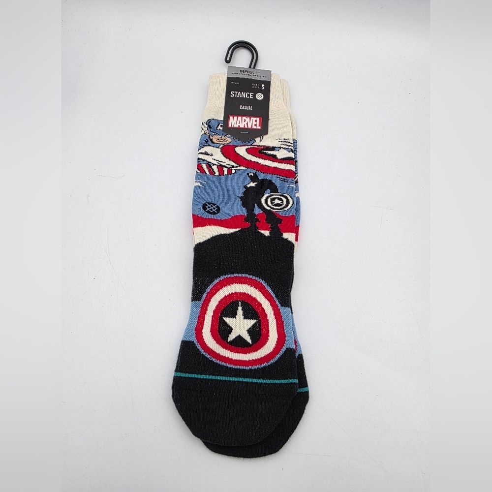 STANCE MARVEL AVENGERS - CAPTAIN AMERICA MARQUEE CLASSIC CREW SOCKS Size Small